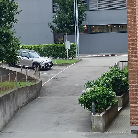 Da Gianfi Lugano-pregassona - Stanza Privata (adults Only) Гостевой дом Лугано